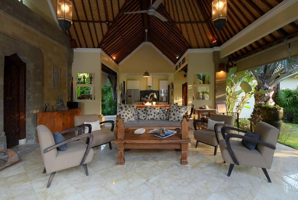 Tropical Oasis, Villa Mimba Sanur Kültér fotó